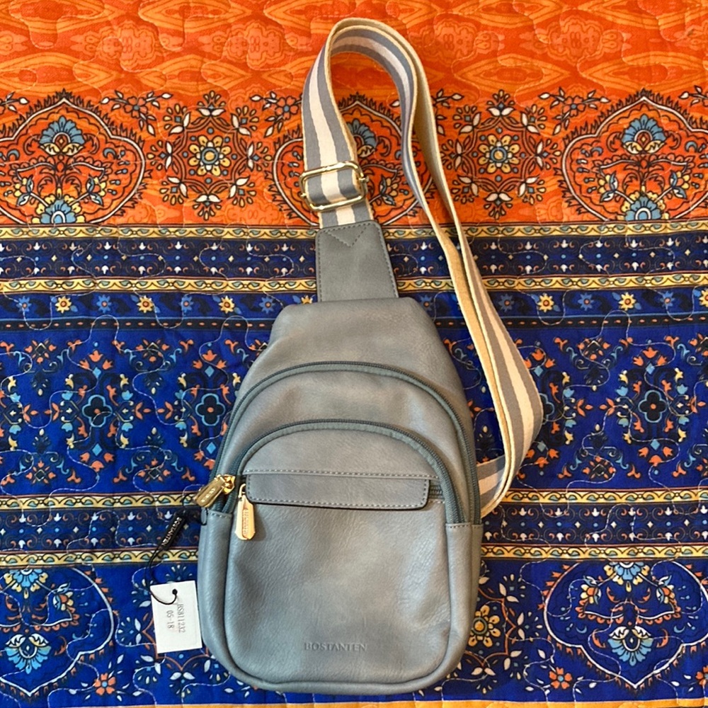 Bostanten crossbody bag.